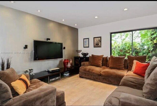 Photo - 2991 Lakewood Ln