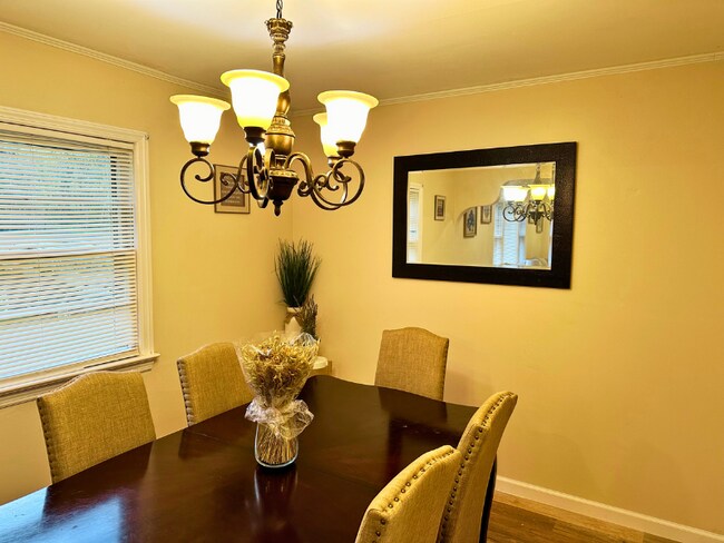 Dining Table - 8 River Rd