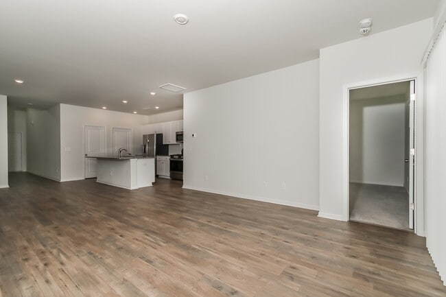 Photo - 360 Hidden Cove Dr