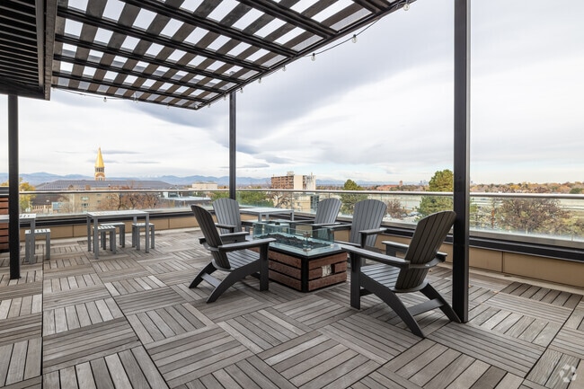 Top Floor Deck