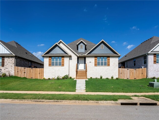 Building Photo - 4300 SW Adams Rd