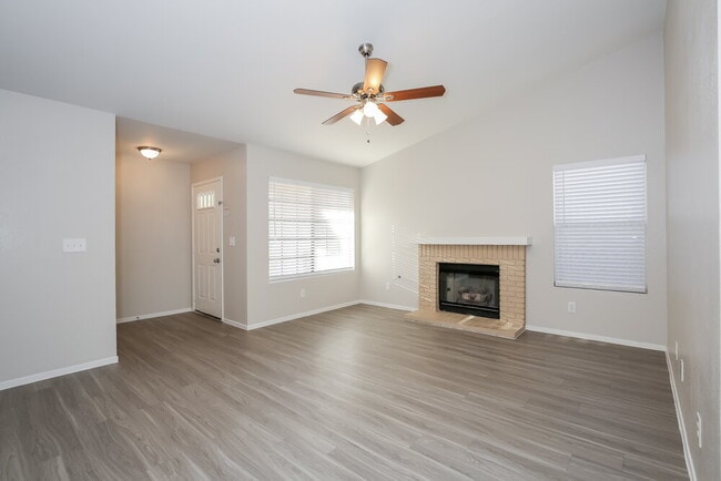 Photo - 306 Carrington St