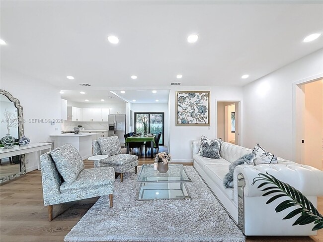 Photo - 3521 SW 58th Ct