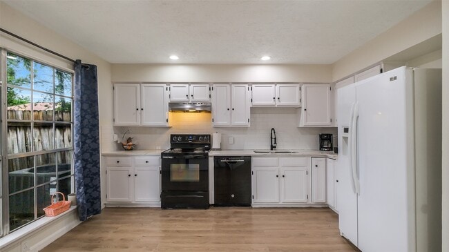 Photo - 19414 Lazy Valley Dr