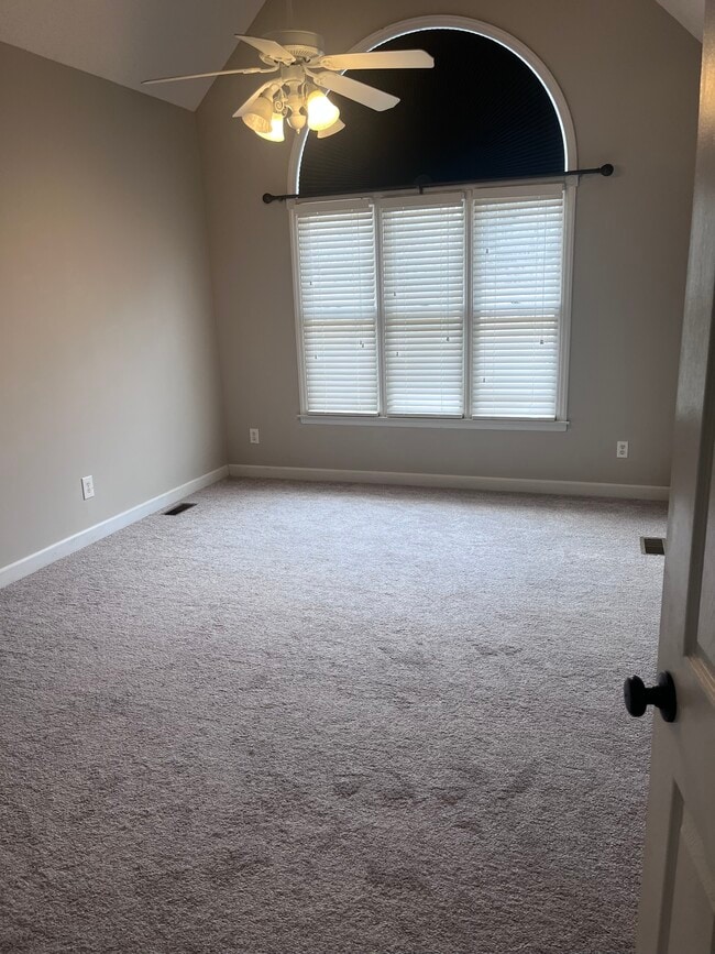 Photo - 218 Brookfield Cir