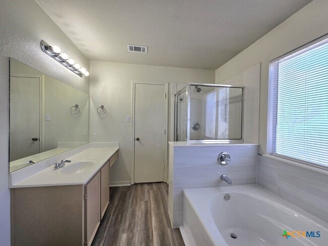 Building Photo - 4407 Paintbrush Dr