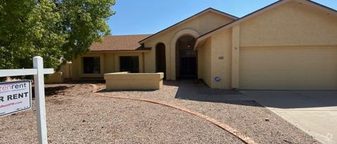 Building Photo - 2325 W Gregg Dr Rental