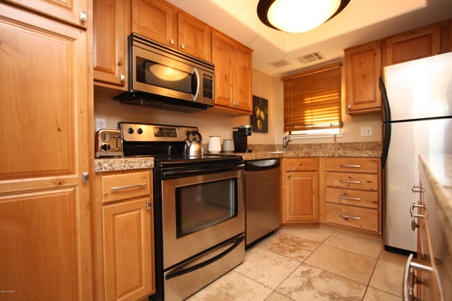 6651 N Campbell Ave Unit 150