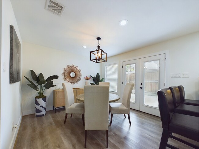 Photo - 7609 Amelia Rd