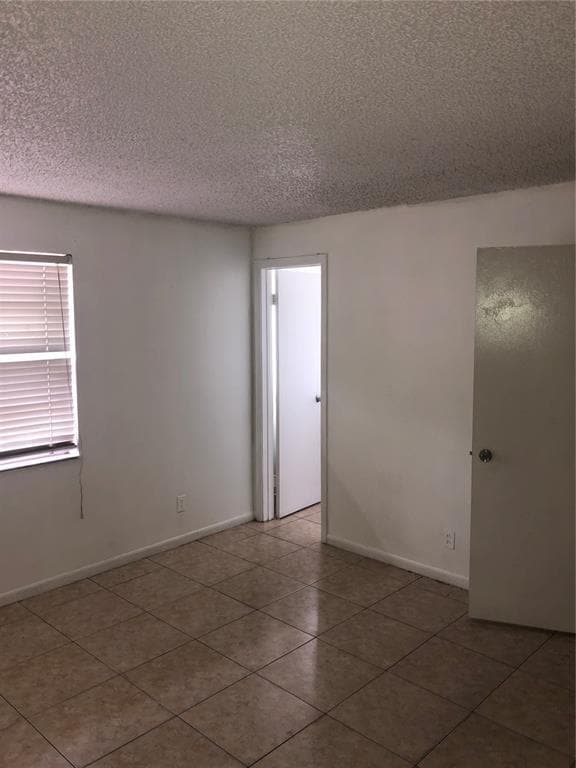 Building Photo - 95 NE 41st St Unit M199 Rental