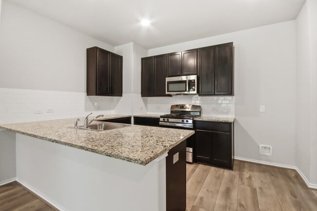 Photo - 1403 Acorn Mdw St