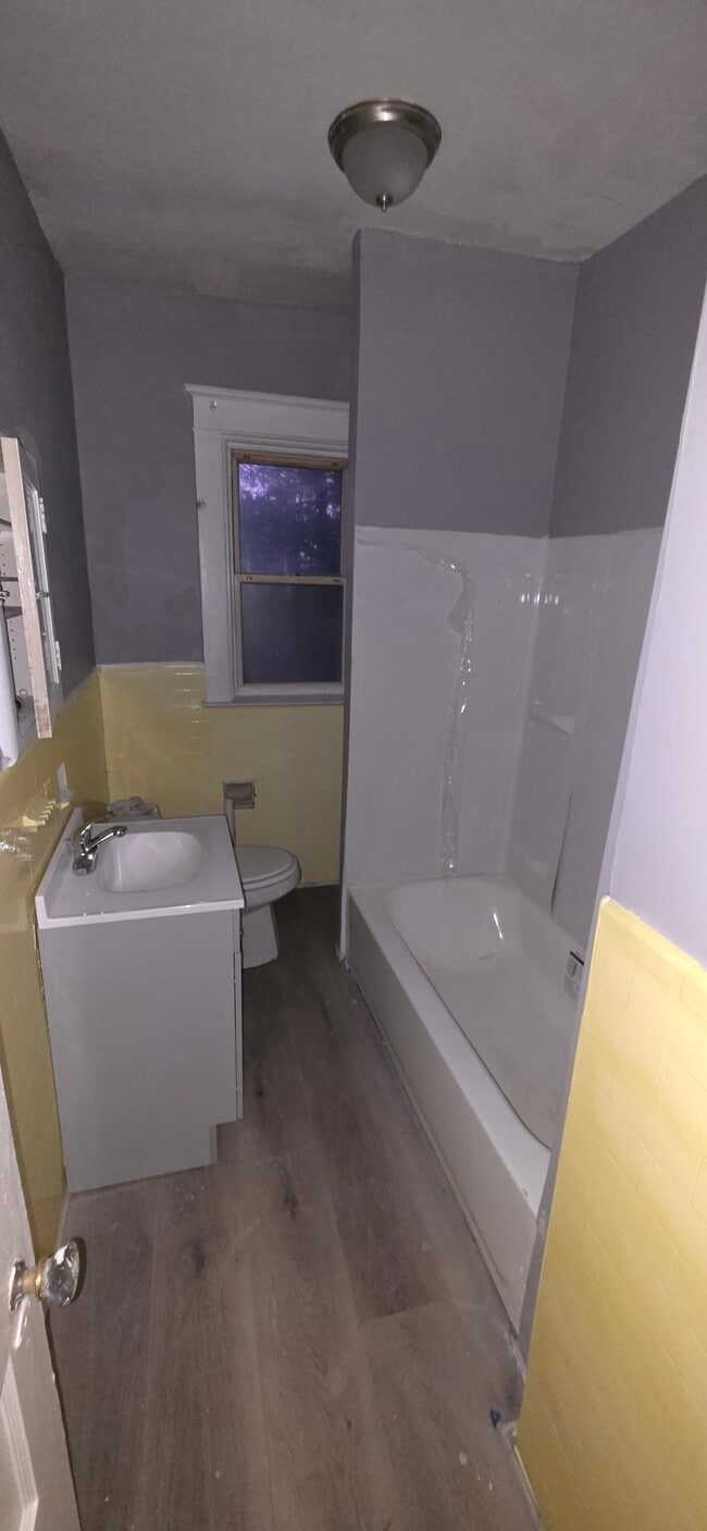 Photo - 3723 Nortonia Rd Unidad 2 Rear