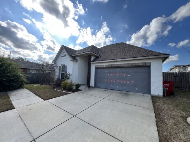 Photo - Partially Furnished Home on Sterling Oaks Dr. with Premium Features