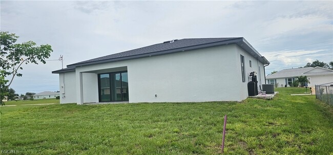 Photo - 402 NW 10th St