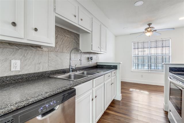 Photo - 4618 San Jacinto St