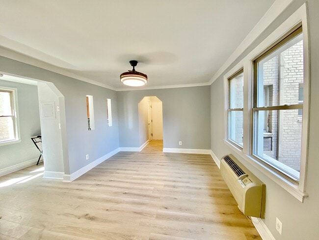 Photo - 1367 K St SE Unidad 102