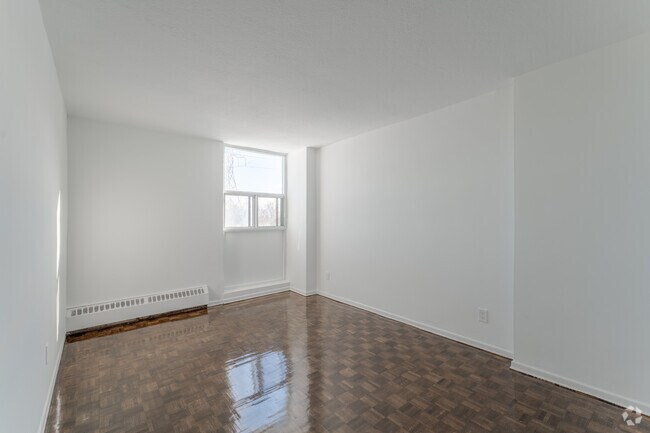 3BR, 1BA - 1,022SF - Primary Bedroom