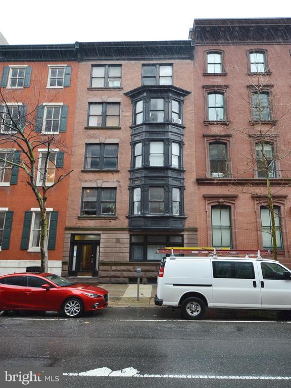 Photo - 1904 Spruce St Apartment Unit 2R