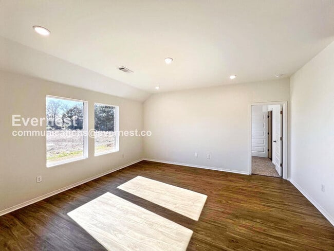 Photo - 1607 Ridgefield Cir