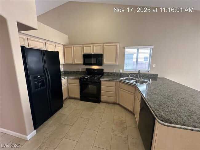 Photo - 5320 Corbett St