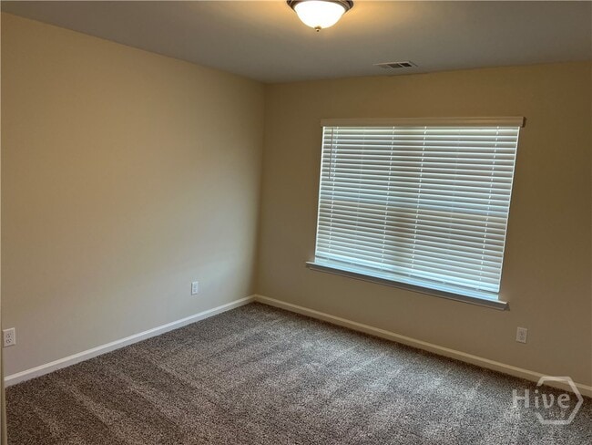 Photo - 105 Shelton Dr