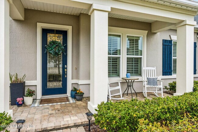 Photo - 209 Manor Ln