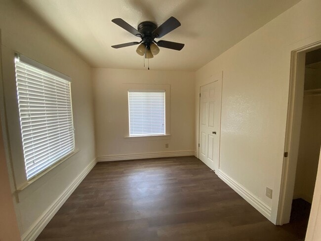 Photo - 1594 7th Ave Dr