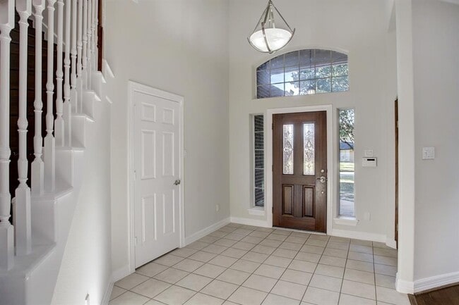 Photo - 4842 Sanford Rd