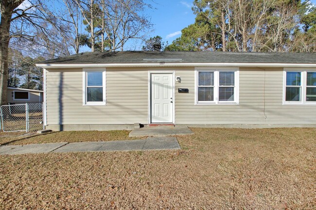 Affordable 2 bedroom in Jacksonville - Affordable 2 bedroom in Jacksonville Townhome