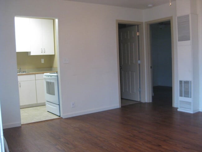 Photo - 121 NE Long St Unidad 121 Long #2