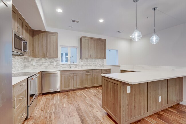Photo - 4437 Tennyson St