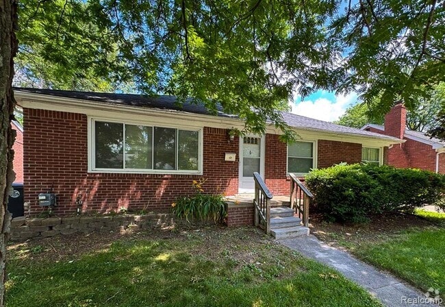 Building Photo - 23480 Norwood St Rental