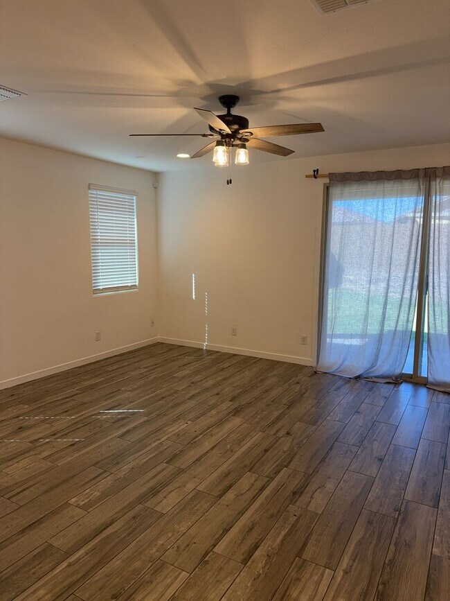 Photo - 24596 N 170th Dr