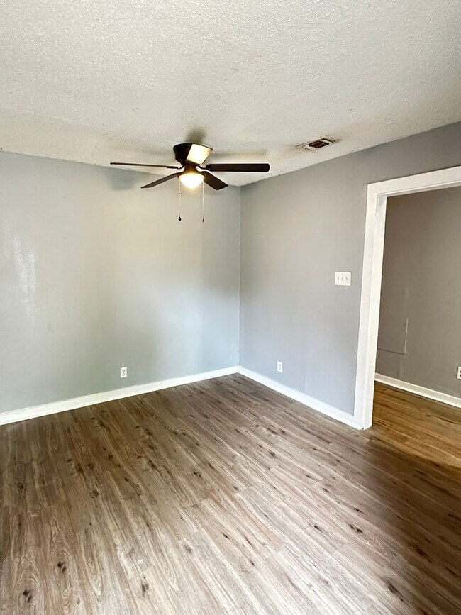 Photo - 2 Bedroom Duplex Near Downtown San Angelo!!