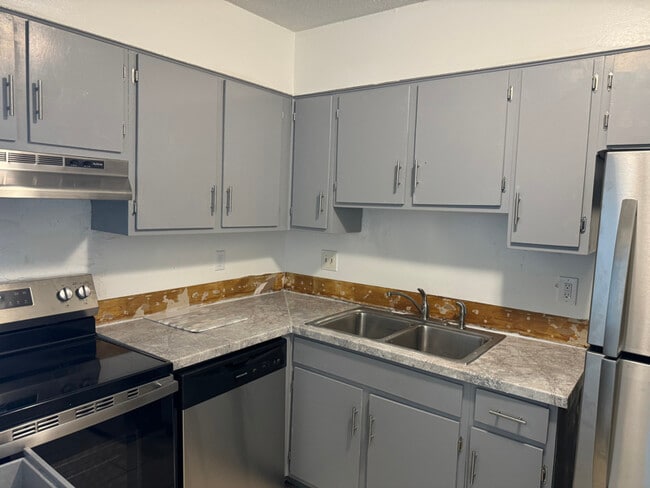 Photo - 6049 Eric Ln