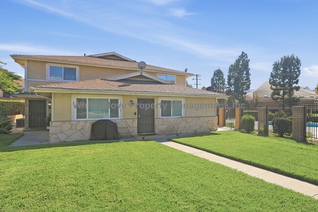 18112 Camino Bello