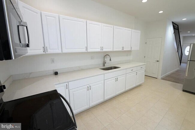 Photo - 2420 N Reese St