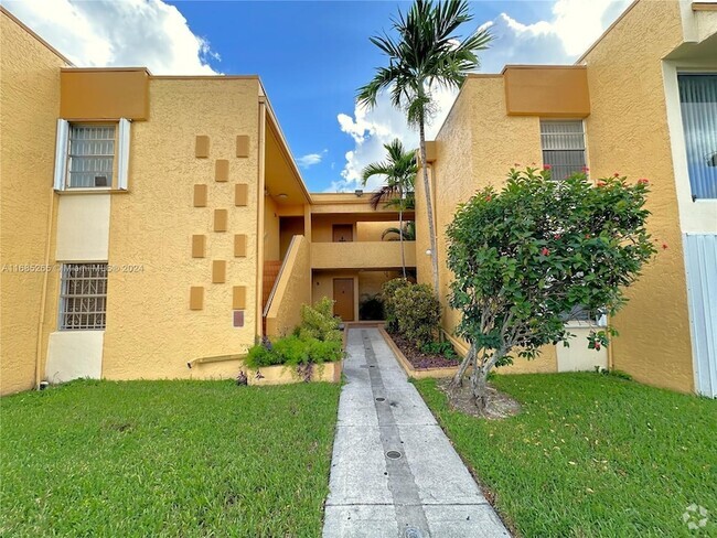 Building Photo - 9340 W Flagler St Unit 108B Rental