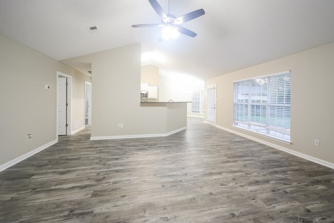 Photo - 5755 Kuykendall Dr