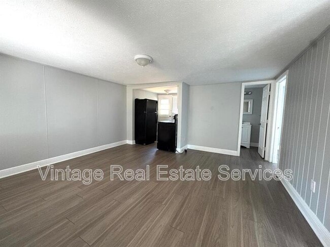 Photo - 4611 N Hubert Ave Unit #11