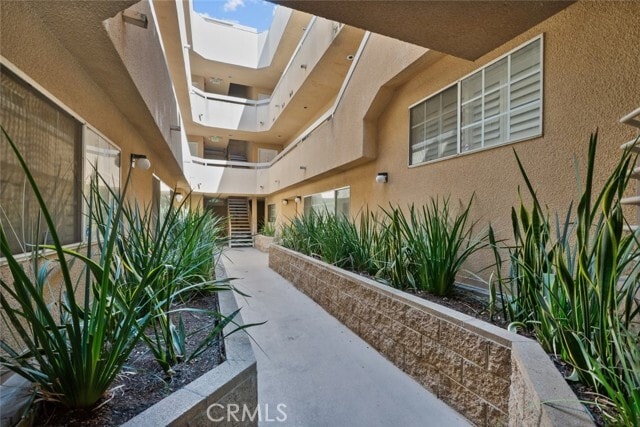 Photo - 333 W Alameda Ave