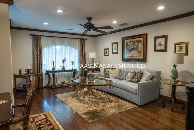 Photo - 3461 Montair Ave