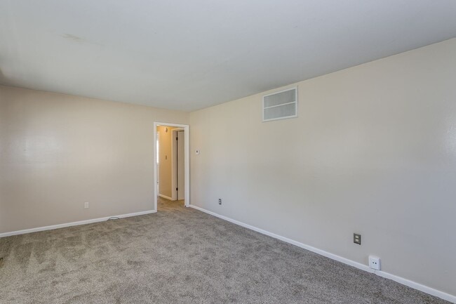 Photo - 3 bedroom 1 bath home in Derby