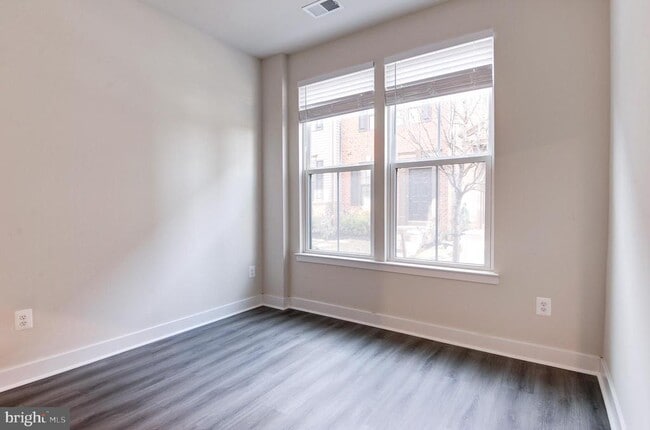 Photo - 13927 Airfoil Rd