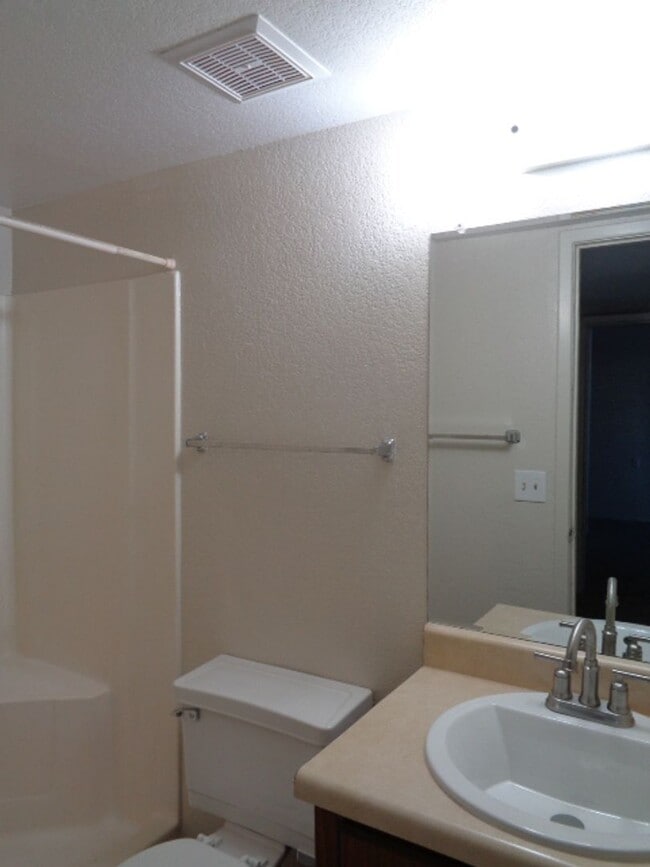 Photo - 2822 E Kathleen Rd Unit #203