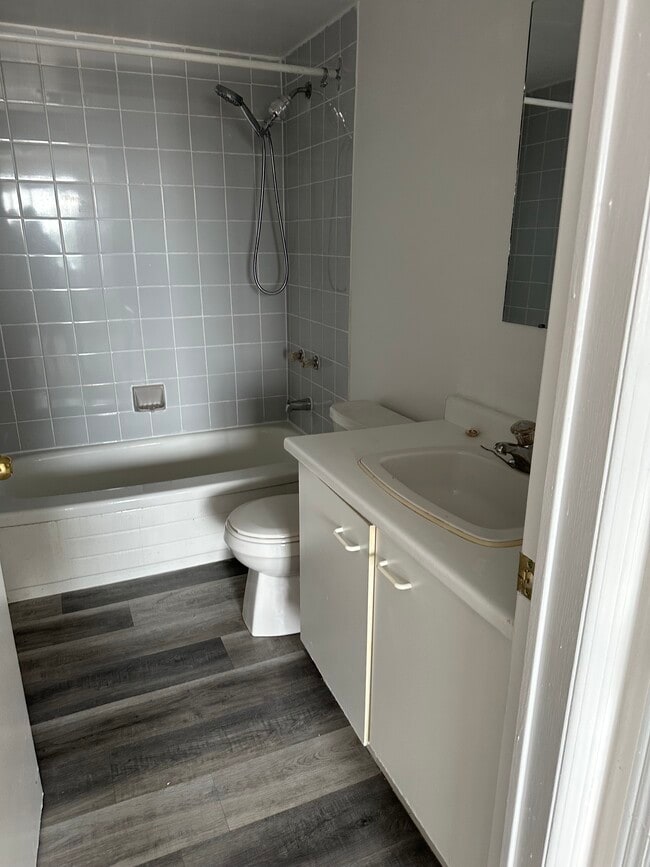 Photo - 130 Bell Farm Rd