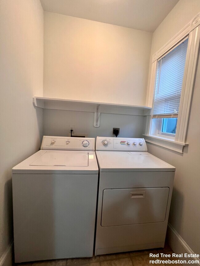 15 Romsey St Unit 3