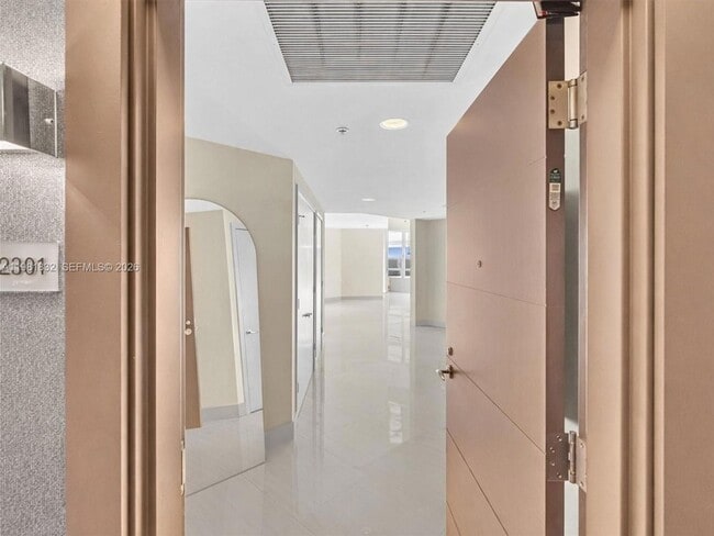 Photo - 17301 Biscayne Blvd Unit 2301