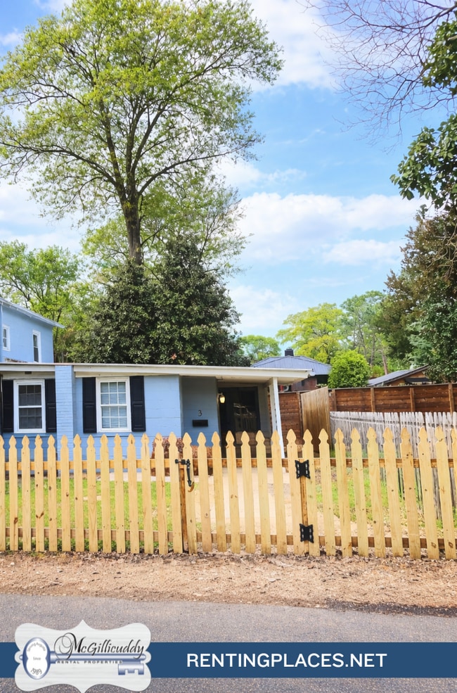 Photo - 1507 Troupe St