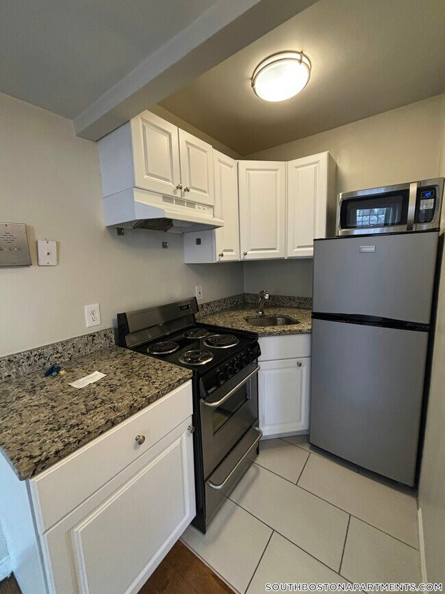 Photo - 538 E Broadway Unit 3